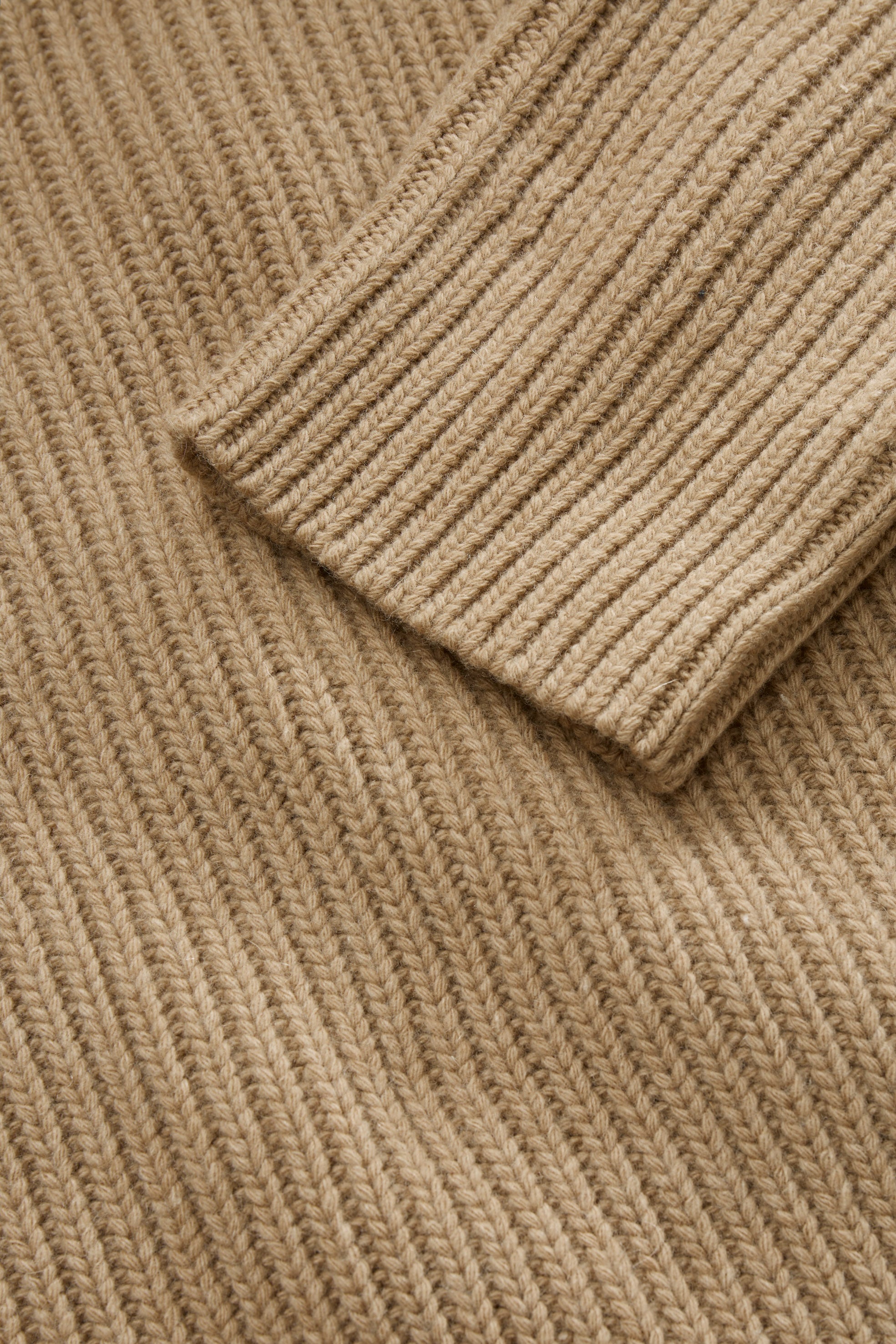 Skall Studio Diana T-neck jumper Jumper Camel